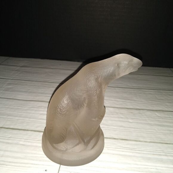 Vintage Summit Vaseline Art Glass Frosted Satin Hand Press Polar Bear Figurine - Picture 7 of 12